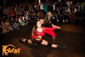 Salsa Show dancers