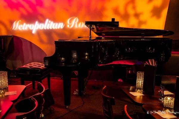 https://gooddeedseats.com/images/best-nyc-venues/MetropolitanRoom.jpg