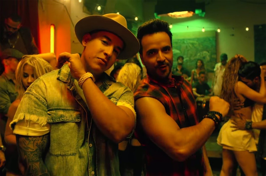 C:\Users\alexis.anthony\Desktop\Luis-Fonsi-Despacito-ft.-Daddy-Yankee-screenshot-2017-billboard-1548.jpg